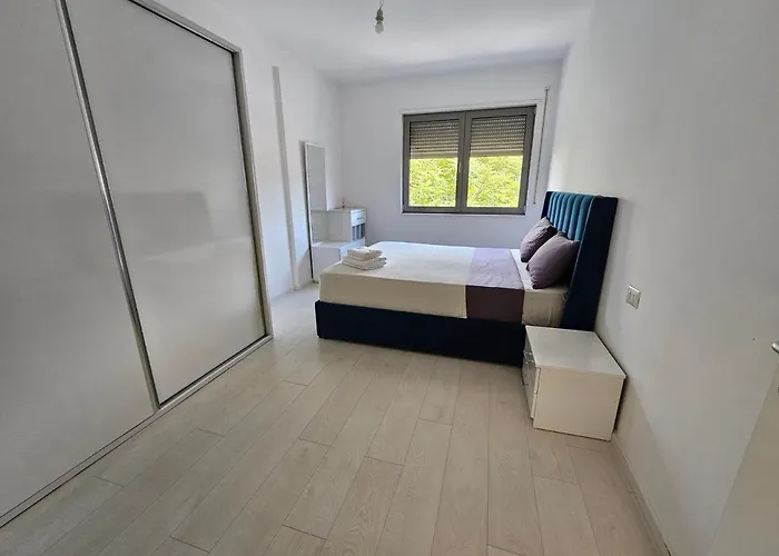 Tower Bridge Apartment